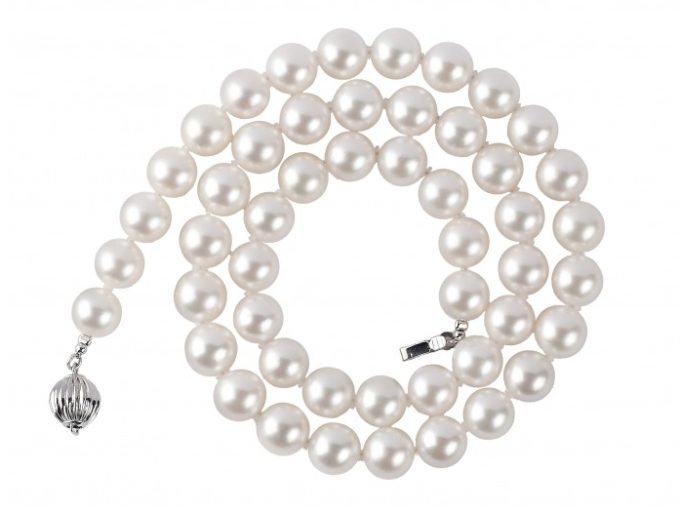 White Freshwater Pearl Necklace 7-8 mm AAA
